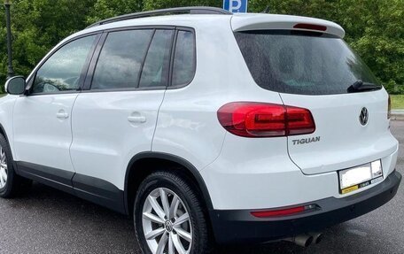 Volkswagen Tiguan II, 2016 год, 2 690 000 рублей, 3 фотография