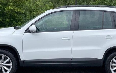 Volkswagen Tiguan II, 2016 год, 2 690 000 рублей, 2 фотография