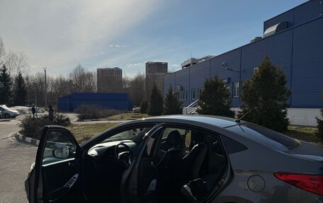 Hyundai Solaris II рестайлинг, 2014 год, 1 100 000 рублей, 18 фотография