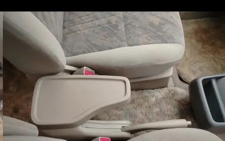 Toyota Gaia, 1998 год, 600 000 рублей, 12 фотография