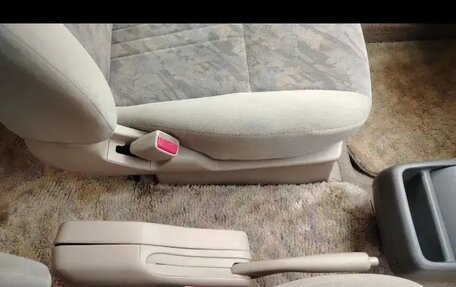 Toyota Gaia, 1998 год, 600 000 рублей, 13 фотография