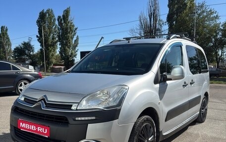 Citroen Berlingo II рестайлинг, 2012 год, 800 000 рублей, 1 фотография