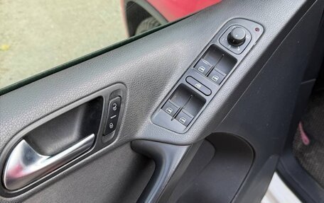 Volkswagen Tiguan I, 2011 год, 1 050 000 рублей, 8 фотография