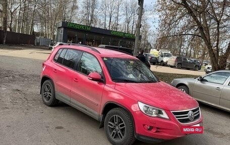 Volkswagen Tiguan I, 2011 год, 1 050 000 рублей, 2 фотография