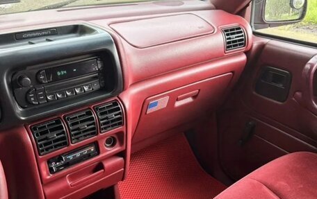 Dodge Caravan II, 1994 год, 545 000 рублей, 17 фотография