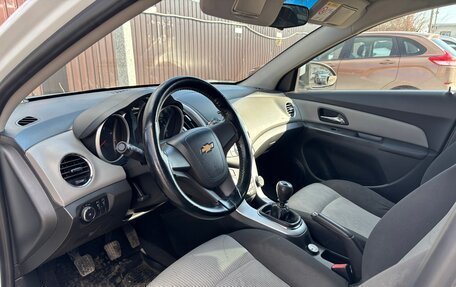 Chevrolet Cruze II, 2014 год, 830 000 рублей, 10 фотография