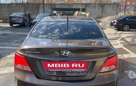 Hyundai Solaris II рестайлинг, 2016 год, 1 050 000 рублей, 2 фотография