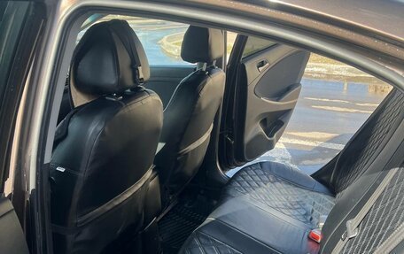 Hyundai Solaris II рестайлинг, 2016 год, 1 050 000 рублей, 6 фотография