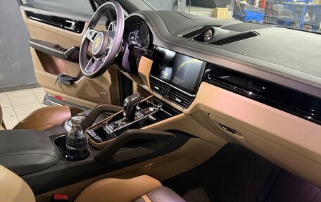 Porsche Cayenne III, 2019 год, 8 000 000 рублей, 13 фотография