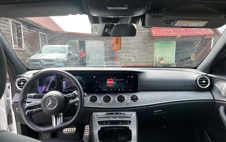 Mercedes-Benz E-Класс, 2022 год, 5 500 000 рублей, 19 фотография