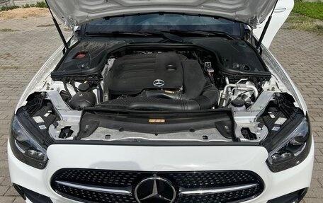 Mercedes-Benz E-Класс, 2022 год, 5 500 000 рублей, 23 фотография