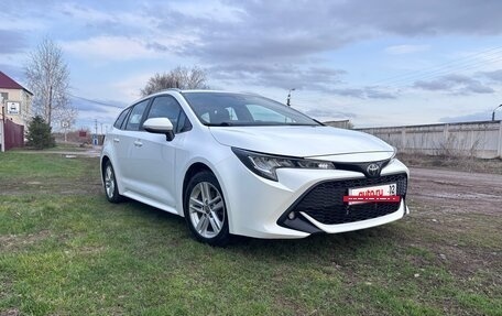 Toyota Corolla, 2020 год, 1 820 000 рублей, 2 фотография