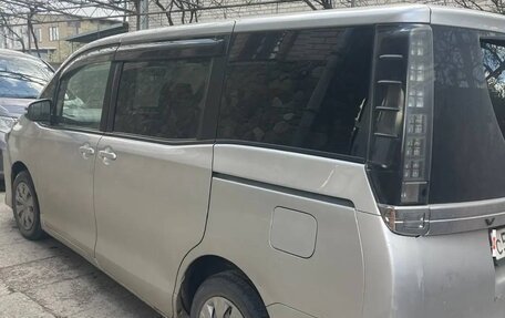 Toyota Voxy III, 2016 год, 1 450 000 рублей, 8 фотография