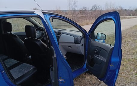 Renault Sandero II рестайлинг, 2014 год, 650 000 рублей, 18 фотография