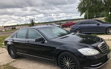 Mercedes-Benz S-Класс, 2011 год, 1 900 000 рублей, 4 фотография