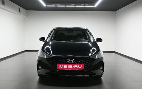 Hyundai Solaris II рестайлинг, 2020 год, 1 645 000 рублей, 3 фотография