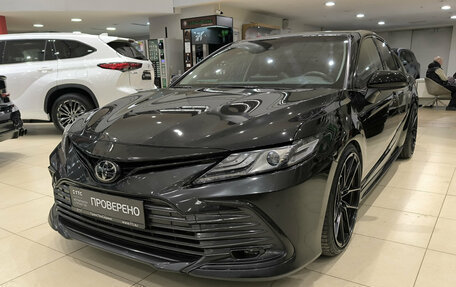 Toyota Camry, 2023 год, 3 850 000 рублей, 5 фотография