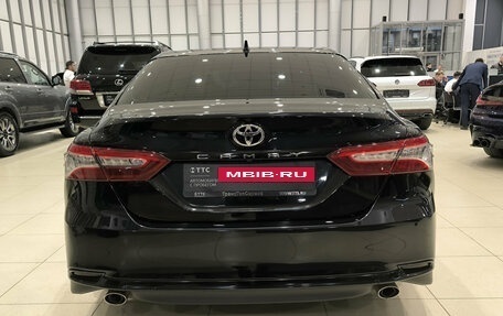 Toyota Camry, 2023 год, 3 850 000 рублей, 10 фотография