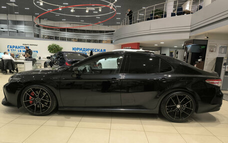 Toyota Camry, 2023 год, 3 850 000 рублей, 12 фотография