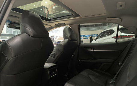 Toyota Camry, 2023 год, 3 850 000 рублей, 16 фотография