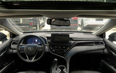 Toyota Camry, 2023 год, 3 850 000 рублей, 18 фотография