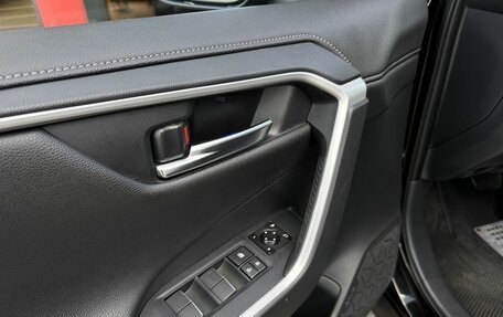 Toyota RAV4, 2019 год, 2 790 000 рублей, 12 фотография