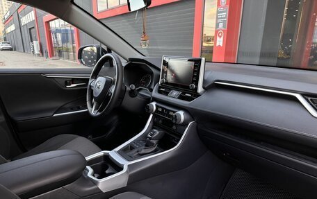 Toyota RAV4, 2019 год, 2 790 000 рублей, 19 фотография