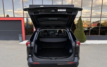 Toyota RAV4, 2019 год, 2 790 000 рублей, 27 фотография