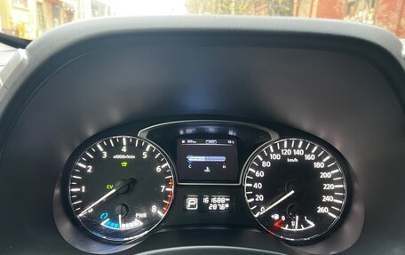 Nissan Pathfinder, 2015 год, 1 925 000 рублей, 2 фотография