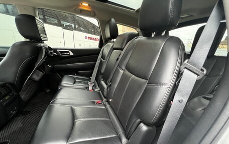 Nissan Pathfinder, 2015 год, 1 925 000 рублей, 9 фотография