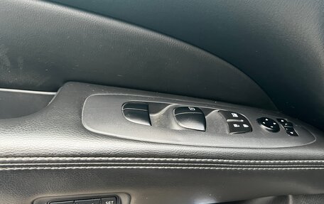 Nissan Pathfinder, 2015 год, 1 925 000 рублей, 16 фотография