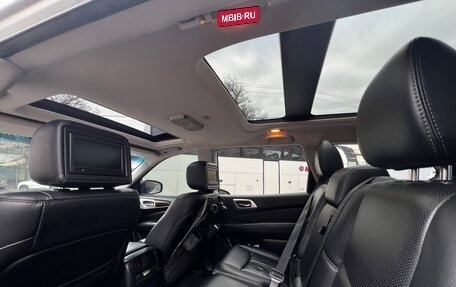 Nissan Pathfinder, 2015 год, 1 925 000 рублей, 13 фотография