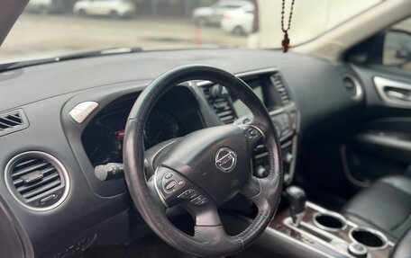 Nissan Pathfinder, 2015 год, 1 925 000 рублей, 24 фотография