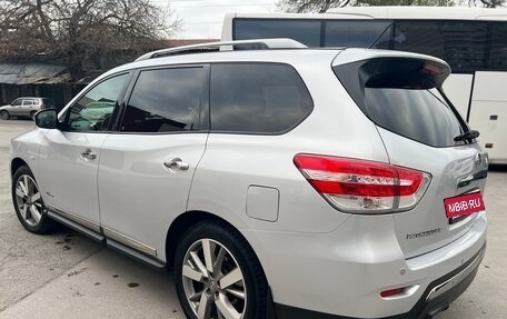 Nissan Pathfinder, 2015 год, 1 925 000 рублей, 35 фотография