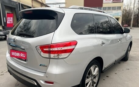 Nissan Pathfinder, 2015 год, 1 925 000 рублей, 33 фотография