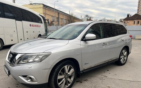 Nissan Pathfinder, 2015 год, 1 925 000 рублей, 37 фотография