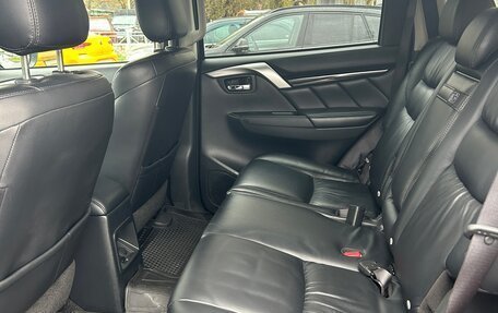 Mitsubishi Pajero Sport III рестайлинг, 2019 год, 3 550 000 рублей, 12 фотография