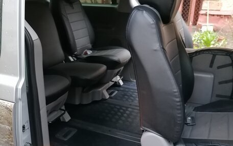 Hyundai Grand Starex Grand Starex I рестайлинг 2, 2017 год, 2 800 000 рублей, 13 фотография