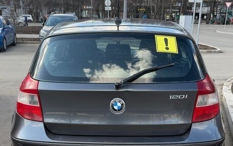 BMW 1 серия, 2006 год, 635 000 рублей, 2 фотография