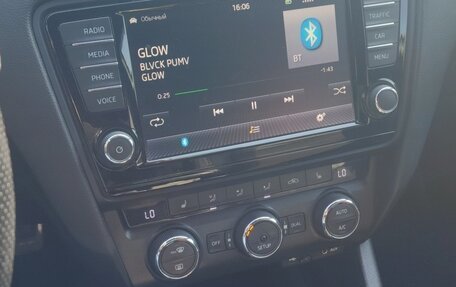 Skoda Octavia RS, 2015 год, 2 300 000 рублей, 18 фотография