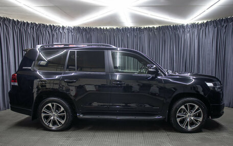 Toyota Land Cruiser 200, 2020 год, 10 498 000 рублей, 4 фотография