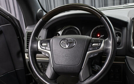 Toyota Land Cruiser 200, 2020 год, 10 498 000 рублей, 17 фотография