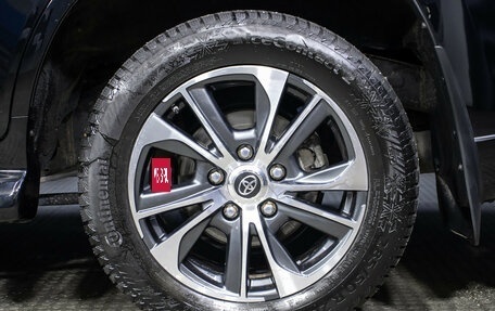 Toyota Land Cruiser 200, 2020 год, 10 498 000 рублей, 24 фотография