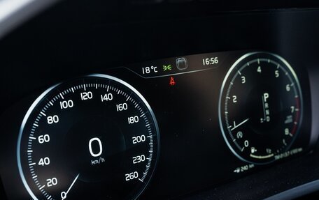 Volvo XC90 II рестайлинг, 2018 год, 3 000 000 рублей, 23 фотография