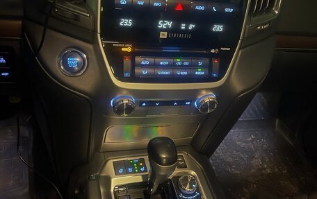 Toyota Land Cruiser 200, 2016 год, 5 450 000 рублей, 3 фотография