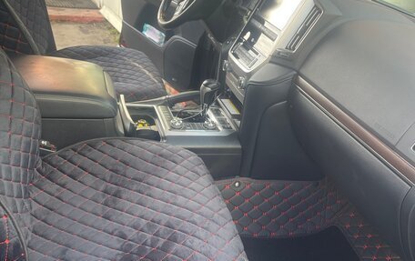 Toyota Land Cruiser 200, 2016 год, 5 450 000 рублей, 4 фотография