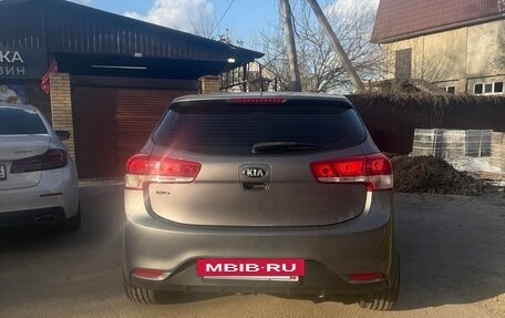 KIA Rio III рестайлинг, 2016 год, 1 350 000 рублей, 5 фотография