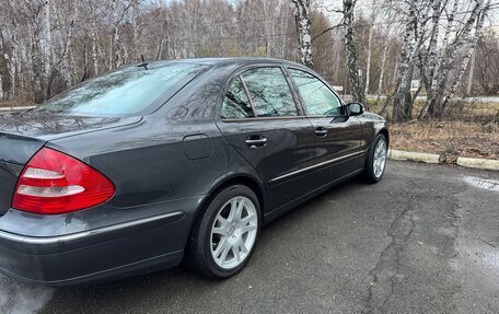 Mercedes-Benz E-Класс, 2003 год, 1 000 000 рублей, 9 фотография