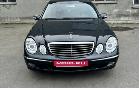 Mercedes-Benz E-Класс, 2003 год, 1 000 000 рублей, 5 фотография