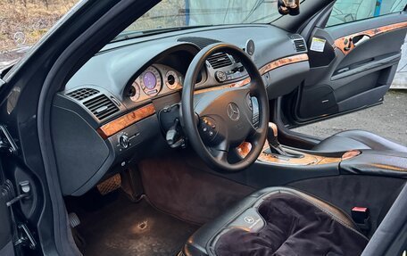 Mercedes-Benz E-Класс, 2003 год, 1 000 000 рублей, 24 фотография